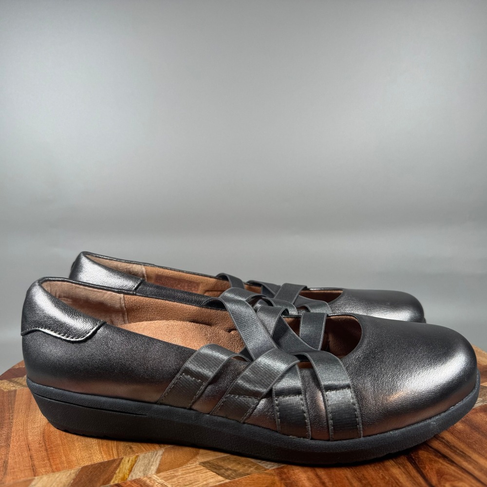 Vionic Serenity Metallic Gunmetal Silver Mary Jane Flats Wide 6.5 TVW5440